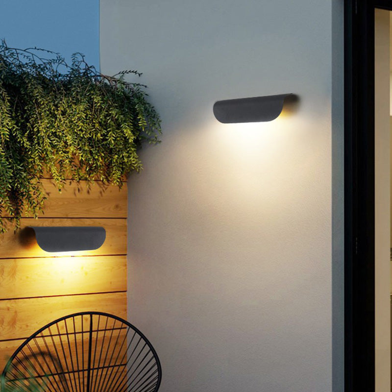 LED wall light, waterproof outdoor light, modern minimalist porch light, warm white light, die-cast aluminum, hardwired.