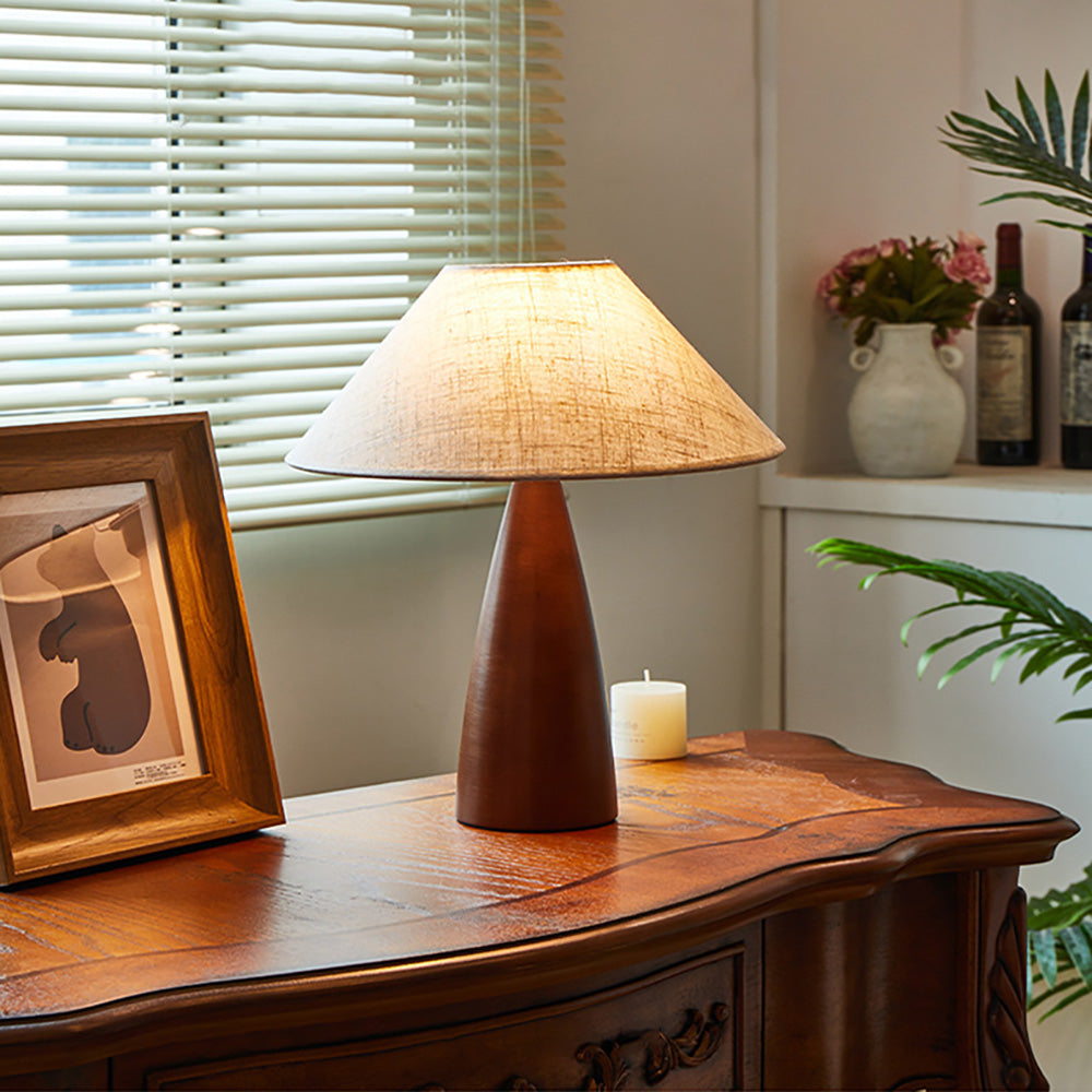 LED Solid Wood Bedroom Table Lamp, Advanced Retro Style Living Room Decorative Lamp