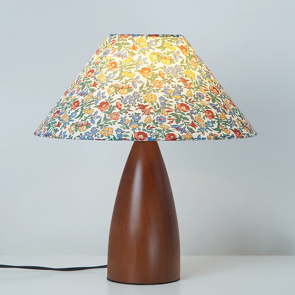 LED Solid Wood Bedroom Table Lamp, Advanced Retro Style Living Room Decorative Lamp
