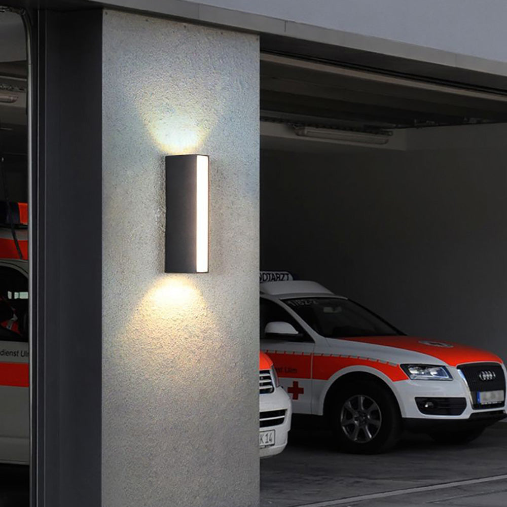 IP55 Outdoor Waterproof Wall Light, LED Garden Two-Way Spotlight